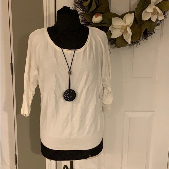 American Eagle Outfitters Tops - Beautiful American Eagle Lace top